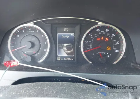 2017 Toyota Camry Se z USA, uszkodzony, nr VIN 4T1BF1FK8HU636395